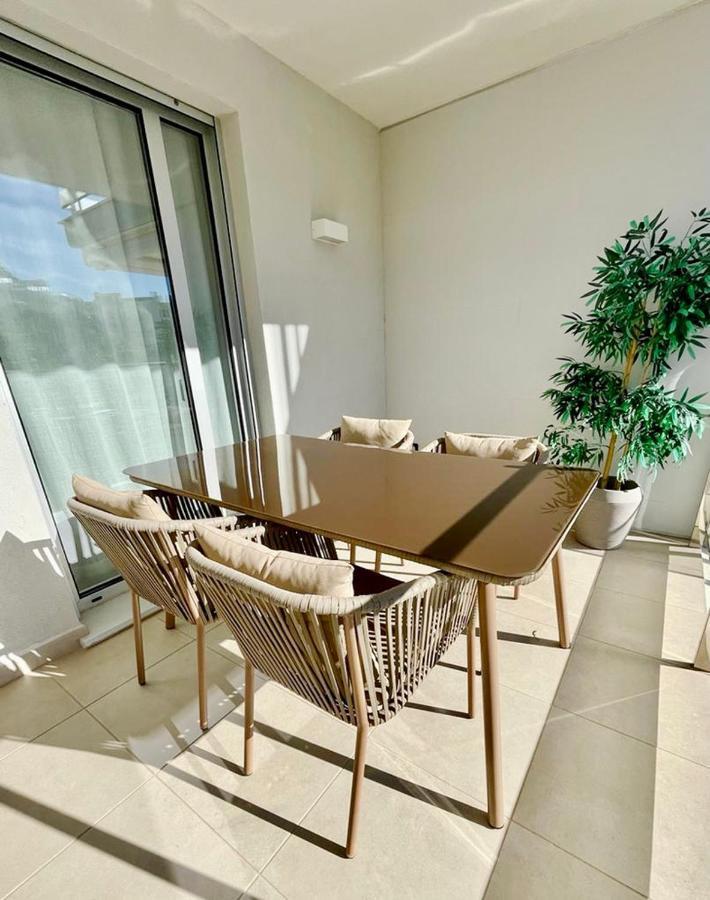 Marina Real 82 By Homeprive Dénia Esterno foto